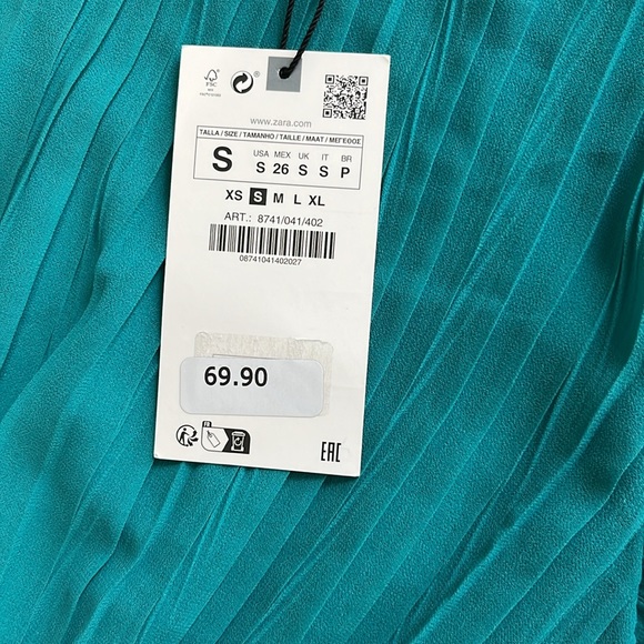 Zara - Pleated Dress - Picture 9 of 11